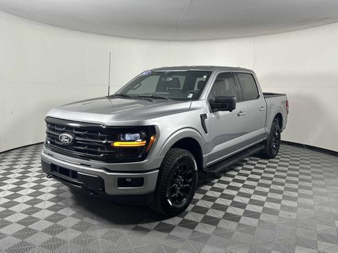 Used 2025 Ford F150 XLT w/ Equipment Group 302A MID image 4