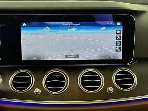 Used 2022 Mercedes-Benz E 350 4MATIC Sedan image 13