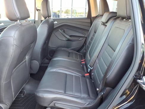 Used 2019 Ford Escape Titanium AWD/4WD image 24
