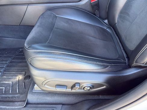 Used 2024 Jeep Grand Cherokee L Altitude image 12