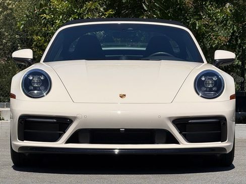 Certified 2024 Porsche 911 Targa 4 image 10