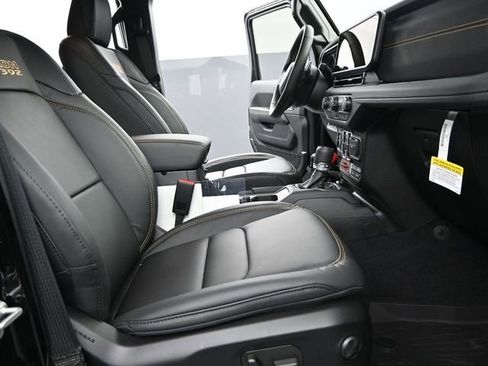 New 2025 Jeep Wrangler Unlimited Rubicon 392 image 23