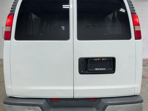 Used 2013 Chevrolet Express 3500 LS image 4