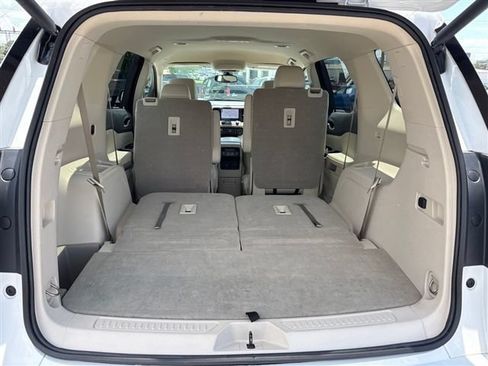 Used 2023 GMC Acadia Denali AWD/4WD image 22