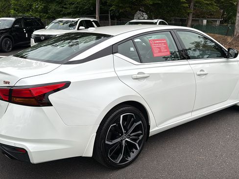 Certified 2024 Nissan Altima 2.5 SR FWD image 24