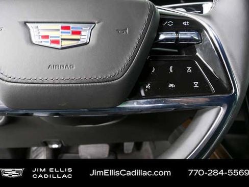 Certified 2026 Cadillac Escalade ESV Platinum Sport AWD/4WD image 11