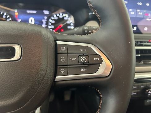 Used 2022 Jeep Compass Limited AWD/4WD image 17