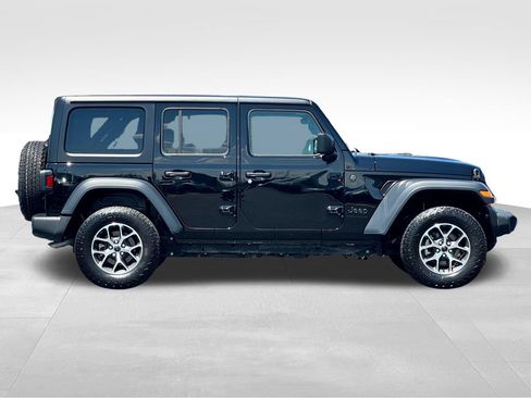 Used 2024 Jeep Wrangler Unlimited Sport AWD/4WD image 8
