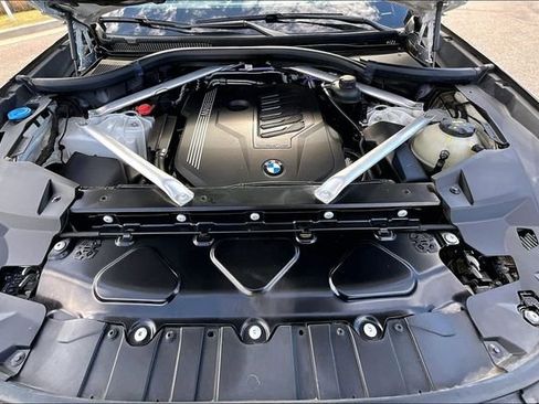 Used 2023 BMW X6 xDrive40i w/ M Sport Package image 10