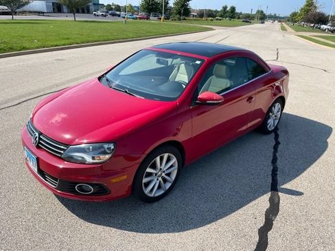 Used 2013 Volkswagen Eos Komfort FWD image 2