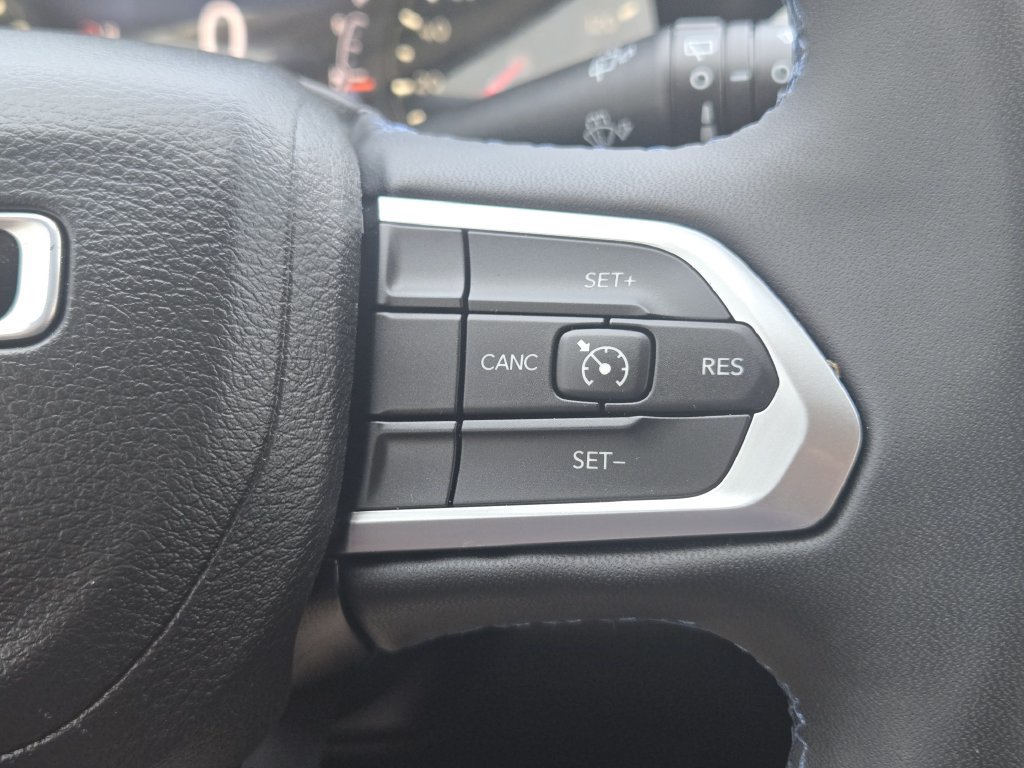 Used 2022 Jeep Compass Latitude AWD/4WD image 29