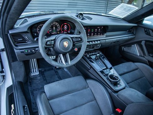 Certified 2025 Porsche 911 Carrera 4 GTS image 4