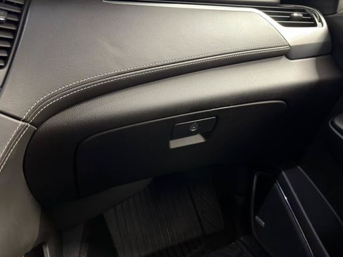 Used 2019 Chevrolet Tahoe Premier AWD/4WD image 23