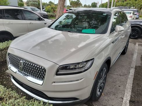 Used 2022 Lincoln Nautilus Reserve w/ Equipment Group 201A FWD image 2