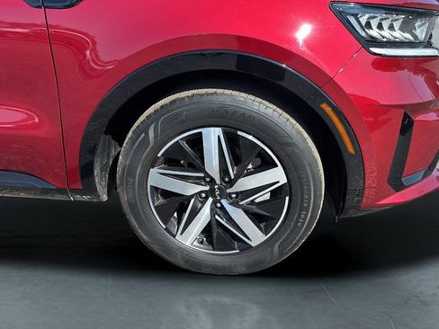 Used 2023 Kia Sorento S w/ Panoramic Sunroof Package FWD image 9