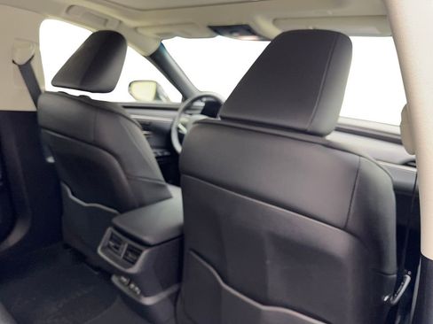 Used 2025 Lexus ES 350 w/ Premium Package image 41