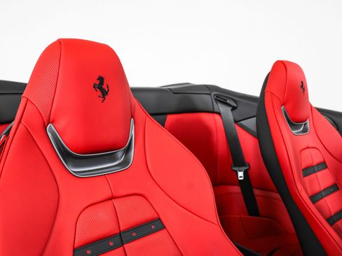 Certified 2023 Ferrari Portofino M image 40