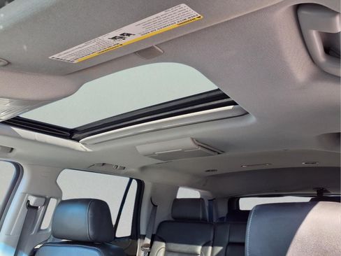 Used 2018 Chevrolet Tahoe LT AWD/4WD image 19