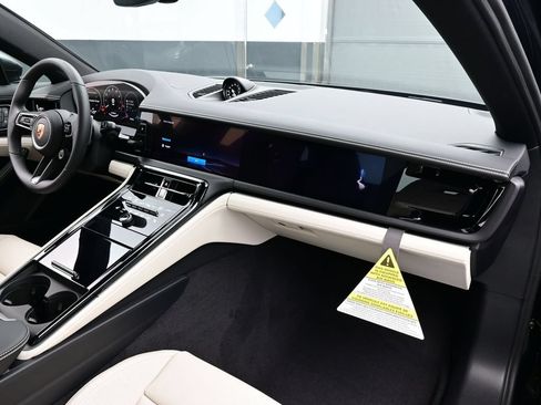 Certified 2026 Porsche Panamera 4 AWD/4WD image 20