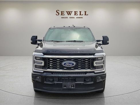 Used 2025 Ford F350 Platinum AWD/4WD image 8