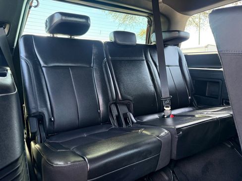 Used 2021 Ford Expedition XLT image 19