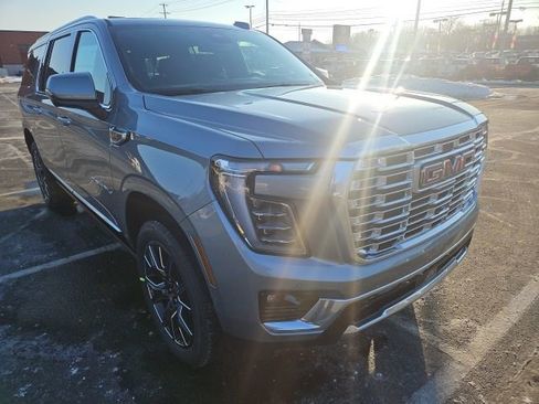 New 2026 GMC Yukon XL Denali w/ Sun & Power Step Package image 7