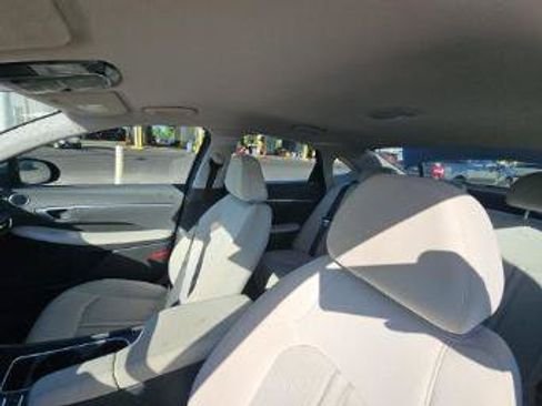 Used 2025 Hyundai Sonata SEL FWD image 13