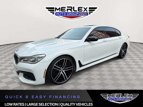 Used 2018 BMW 750i w/ Executive Package RWD image 1