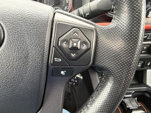 Used 2016 Toyota Tacoma TRD Off-Road w/ Premium & Technology Package AWD/4WD image 67