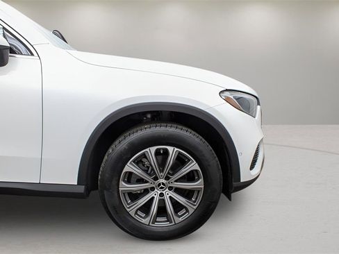 Used 2024 Mercedes-Benz GLC 300 4MATIC image 35