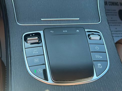Used 2020 Mercedes-Benz GLC 300 GLC 300 image 18