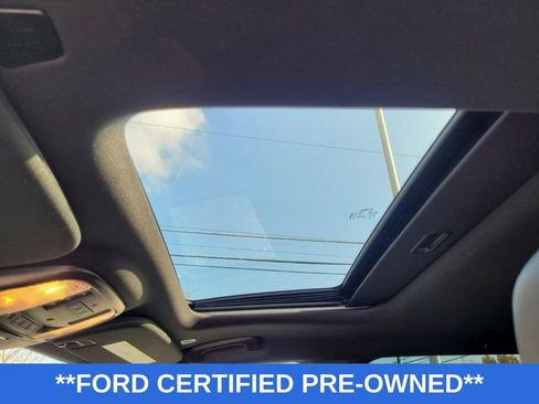 Used 2024 Dodge Durango GT image 17