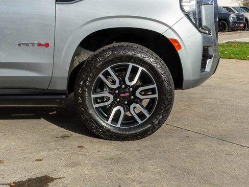 Used 2023 GMC Yukon XL AT4 w/ AT4 Premium Plus Package image 41