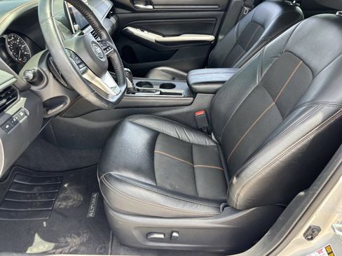 Certified 2021 Nissan Altima 2.5 SR FWD image 26