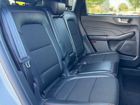 Used 2025 Ford Escape ST-Line image 19