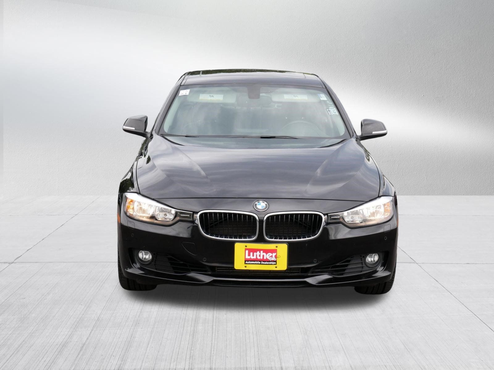 Used 2015 BMW 328i xDrive Sedan AWD/4WD image 2