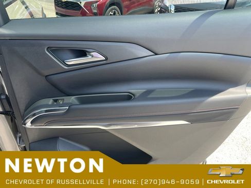 New 2026 Chevrolet Traverse Z71 w/ Driver Confidence Package AWD/4WD image 30