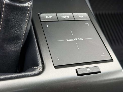 Used 2023 Lexus GX 460 Premium w/ Accessory Package AWD/4WD image 25