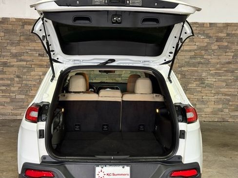 Used 2015 Jeep Cherokee Latitude w/ Trailer Tow Group image 8