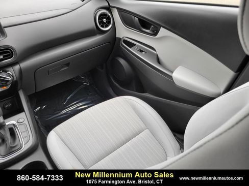 Used 2023 Hyundai Kona SEL w/ Cargo Package image 13