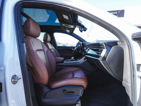 Used 2023 Audi Q7 3.0T Premium w/ Convenience Package image 42