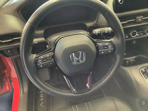 Used 2025 Honda HR-V EX-L image 9