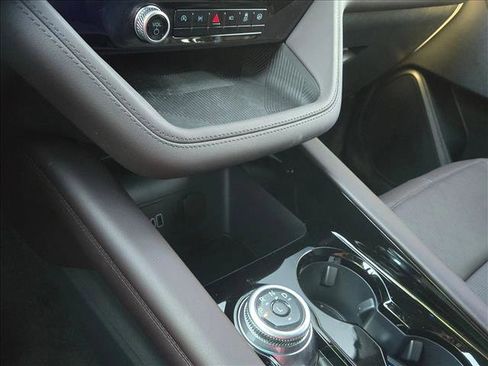 New 2026 Ford Explorer Platinum image 14