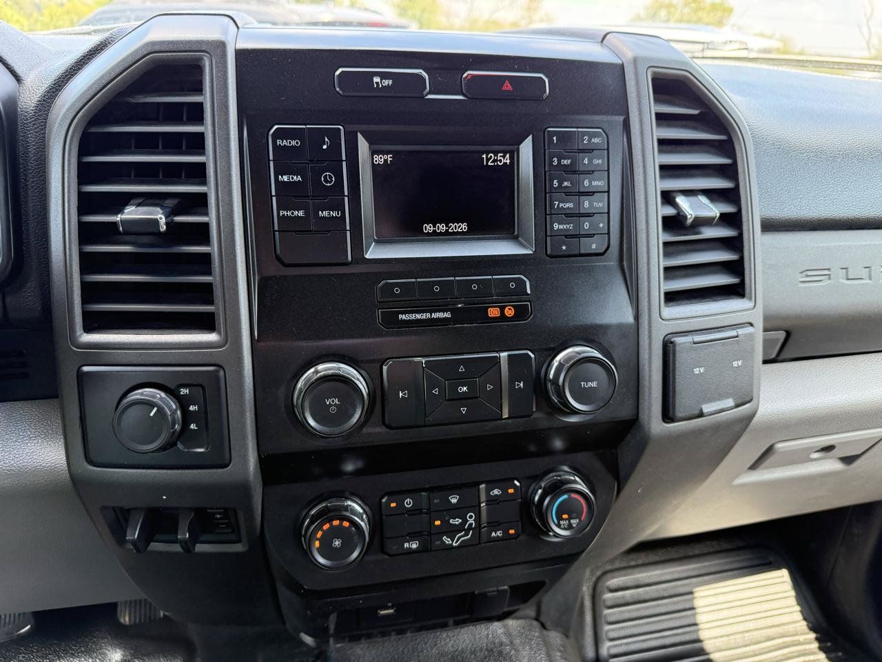 Used 2019 Ford F250 XL w/ Power Equipment Group AWD/4WD image 26