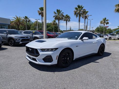 Used 2024 Ford Mustang GT RWD image 7