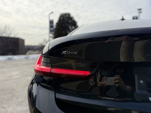 Used 2019 BMW 330i xDrive Sedan AWD/4WD image 10