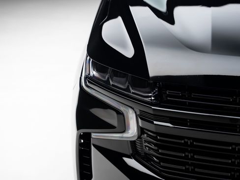 Used 2024 Chevrolet Suburban RST w/ Luxury Package image 12