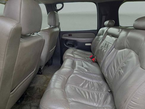 Used 2002 Chevrolet Suburban LT RWD image 14