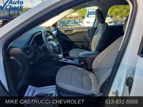 Used 2022 Ford Escape SE w/ SE Sport Appearance Package FWD image 21