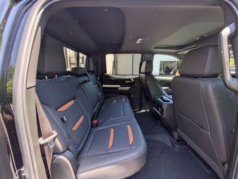 Used 2024 GMC Sierra 1500 AT4 w/ Technology Package AWD/4WD image 37